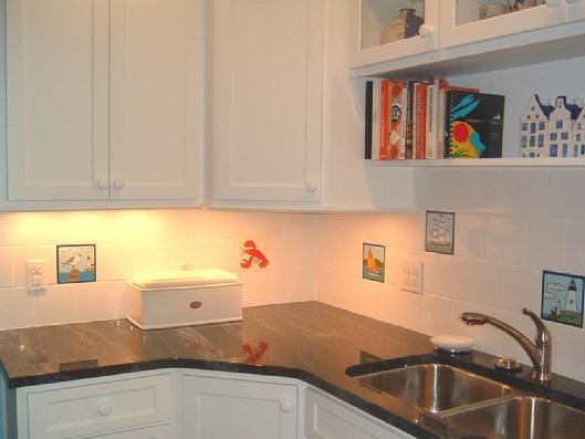 Ceramic Tile Kitchen Backsplash